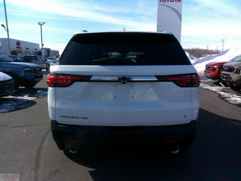 Used 2023 Chevrolet Traverse LT Cloth w/1LT SUV