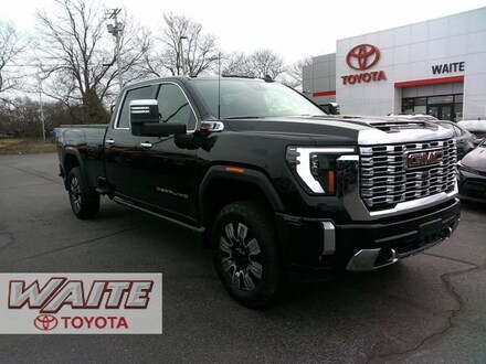 2024 GMC Sierra 3500 HD Denali Truck Crew Cab