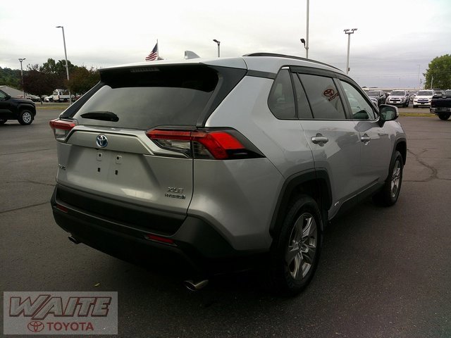 Used 2022 Toyota RAV4 XLE with VIN 4T3RWRFV3NU070673 for sale in Northfield, Minnesota