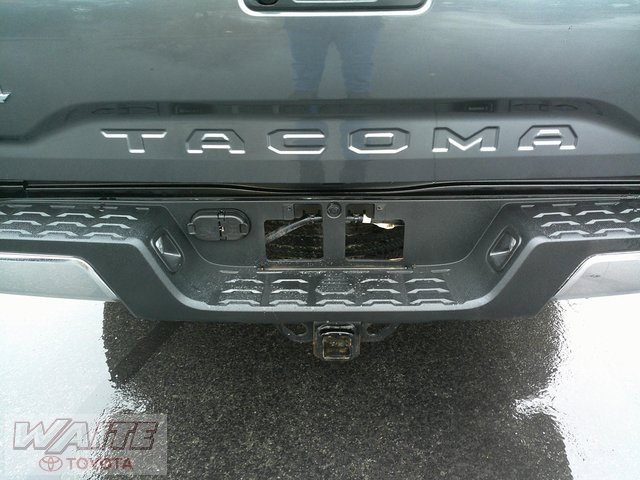 2023 Toyota Tacoma SR5 V6 photo 4