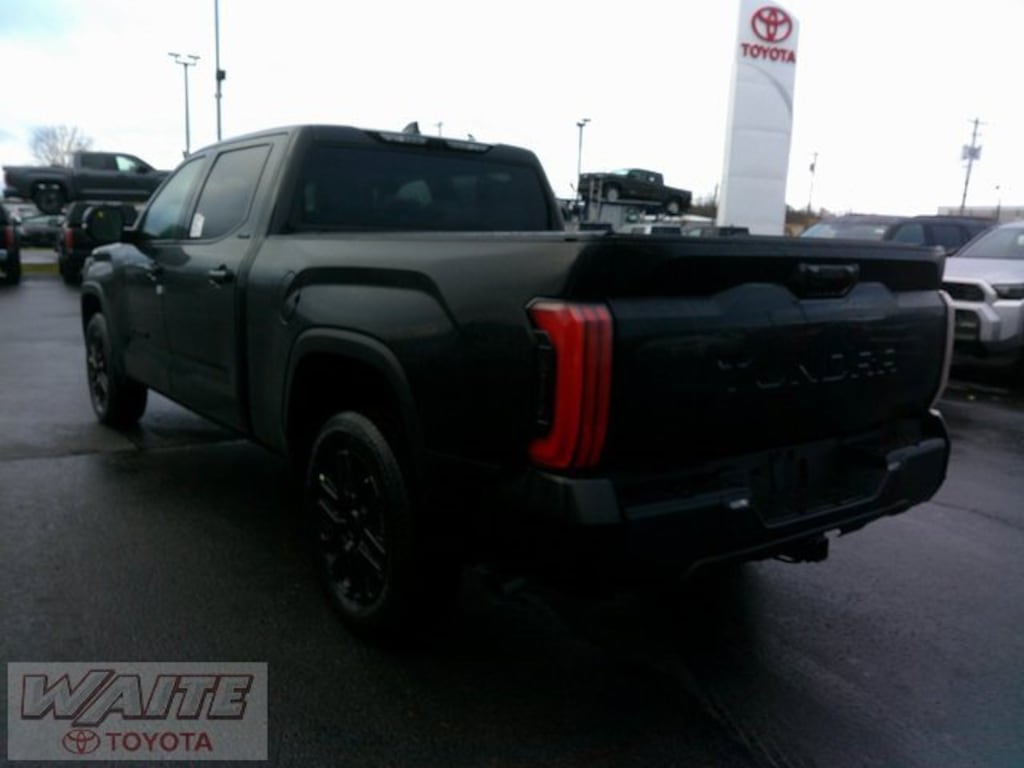 New 2026 Toyota Tundra Limited LIMITED CREWMAX 6.5