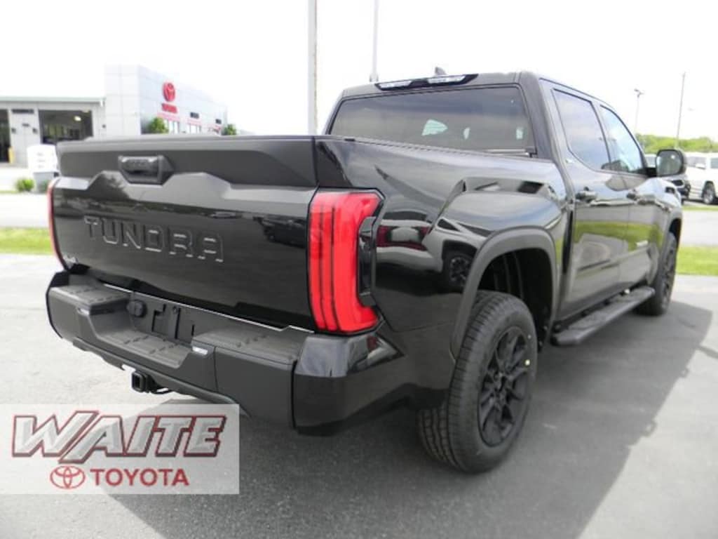 New 2026 Toyota Tundra SR5 SR5 CREWMAX 5.5