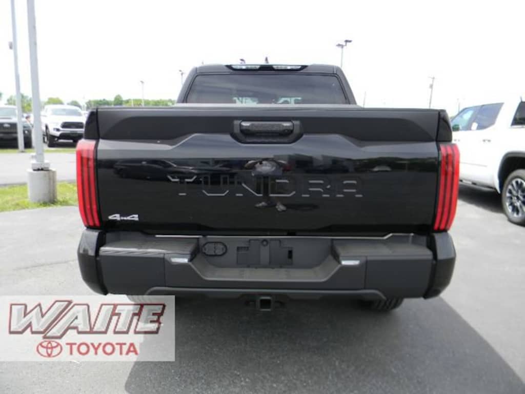 New 2026 Toyota Tundra SR5 SR5 CREWMAX 5.5