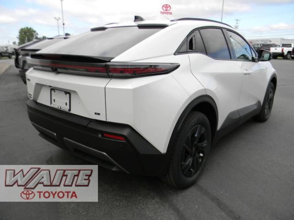New 2026 Toyota C-HR SE SE AWD