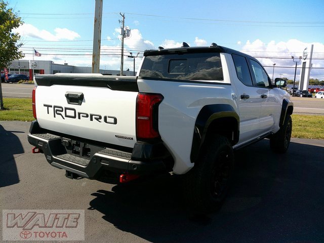2025 Toyota Tacoma TRD Pro 4x4 Double Cab photo 2