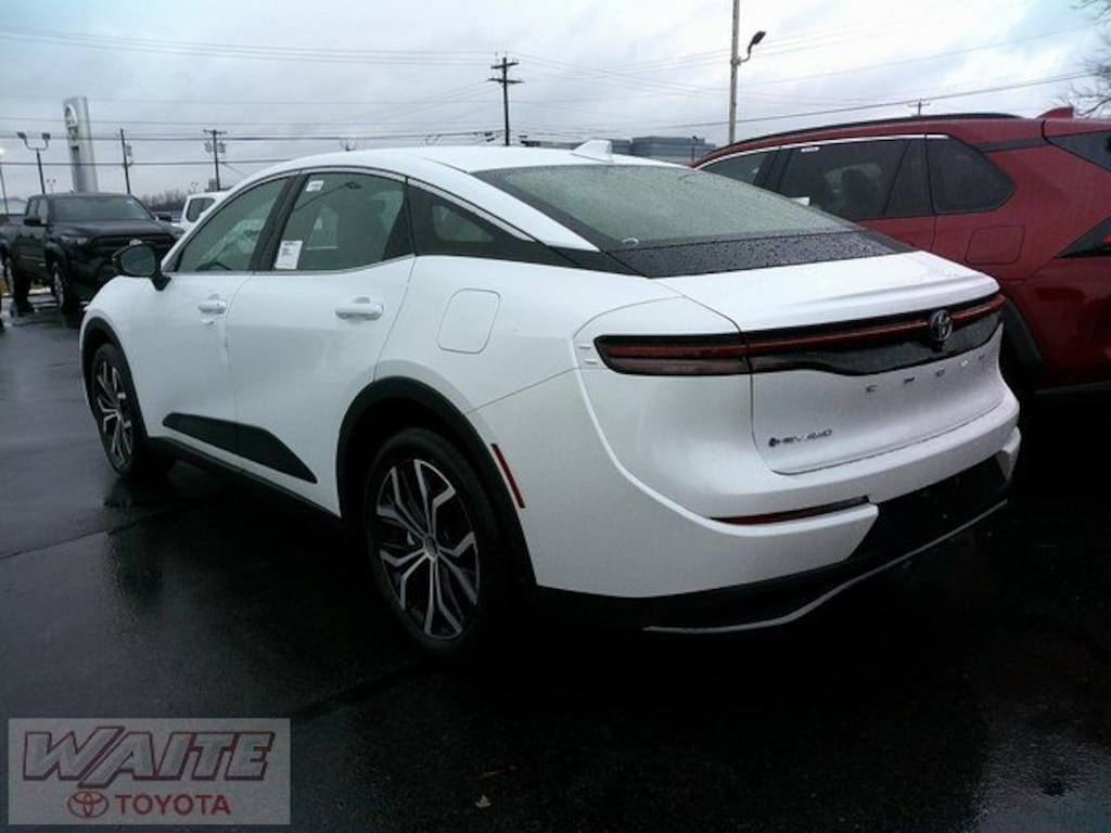 New 2026 Toyota Crown XLE XLE