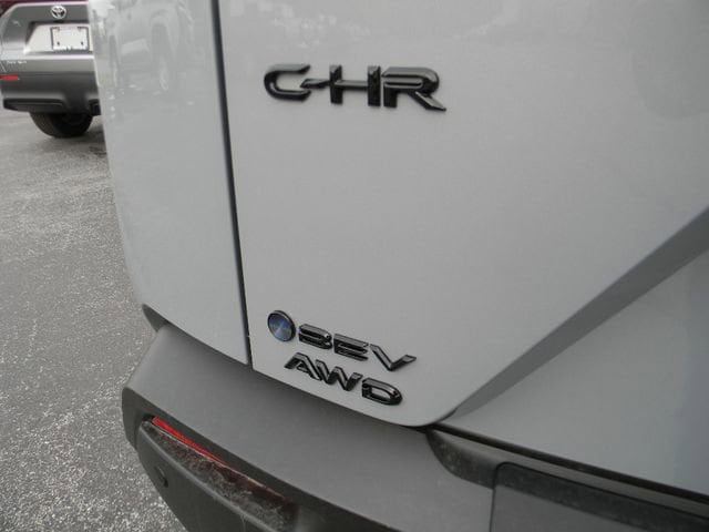 2026 Toyota C-HR SE - Photo 8