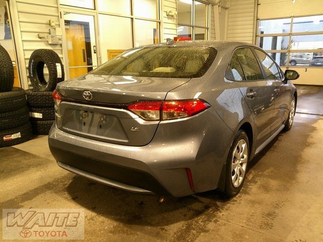 Used 2022 Toyota Corolla LE with VIN JTDEPMAE8N3002118 for sale in Watertown, NY