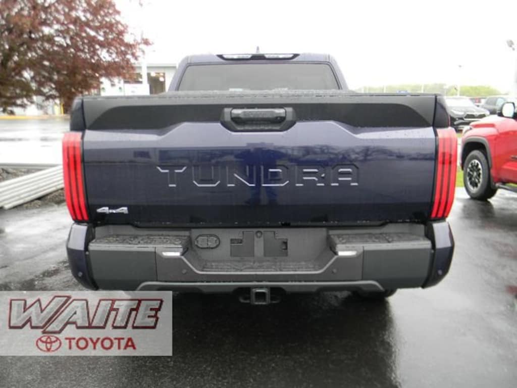 New 2026 Toyota Tundra SR5 SR5 CREWMAX 5.5
