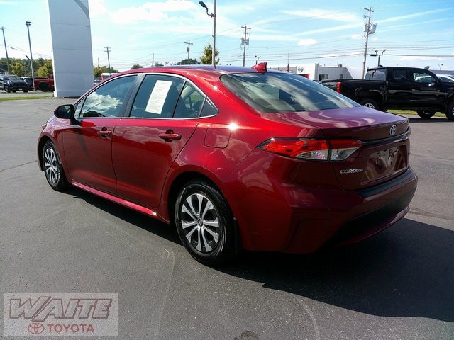 2022 Toyota Corolla Hybrid LE photo 4