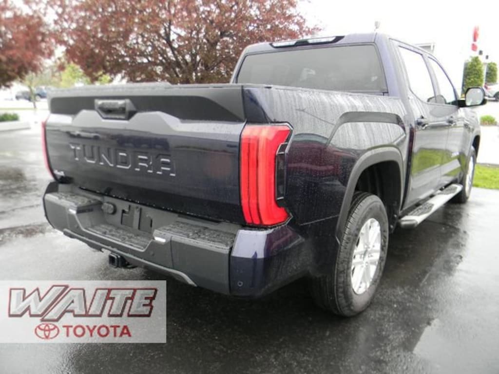 New 2026 Toyota Tundra SR5 SR5 CREWMAX 5.5