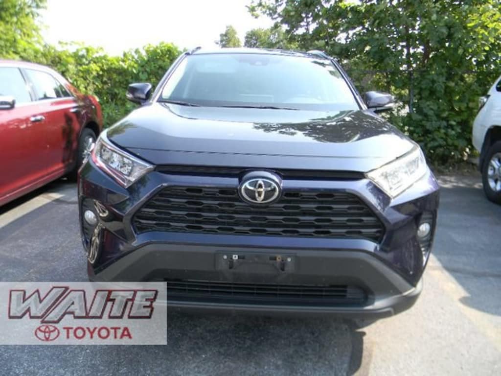 Used 2021 Toyota RAV4 XLE SUV