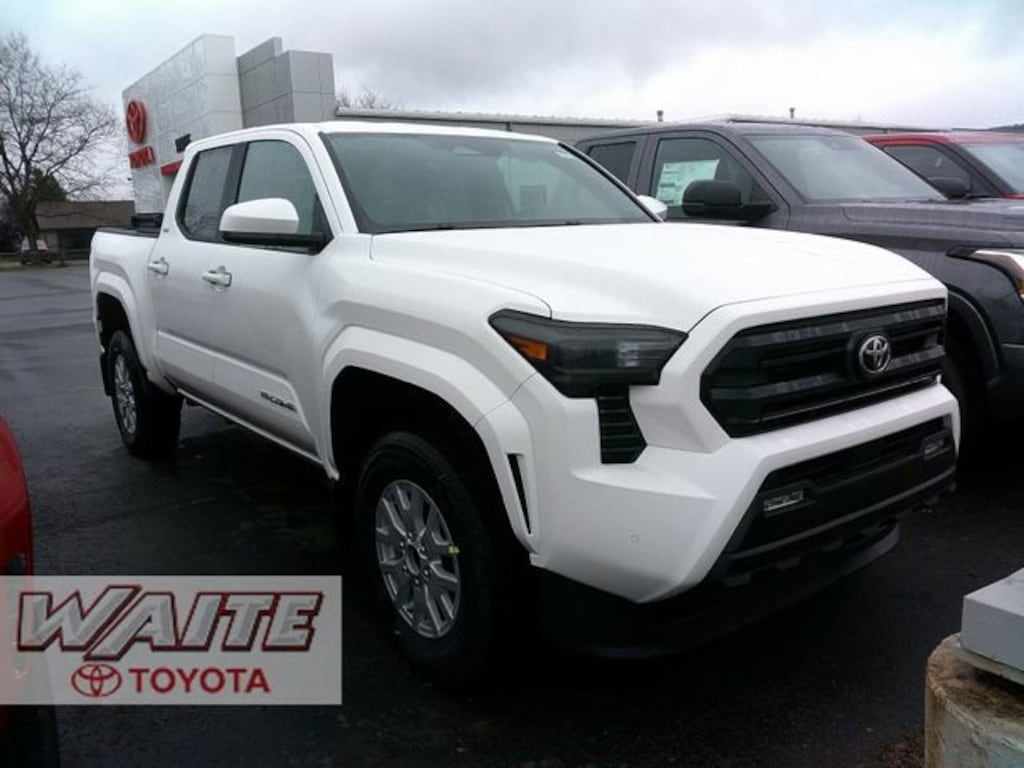 New 2026 Toyota Tacoma SR5 4X4 DOUBLE CAB