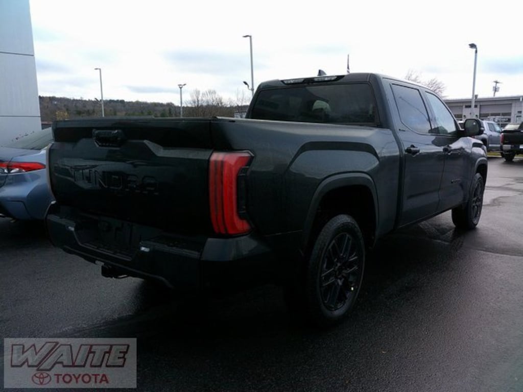 New 2026 Toyota Tundra Limited LIMITED CREWMAX 6.5