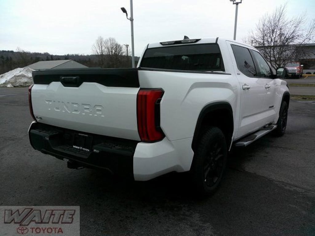 New 2026 Toyota Tundra SR5 SR5 CREWMAX 5.5