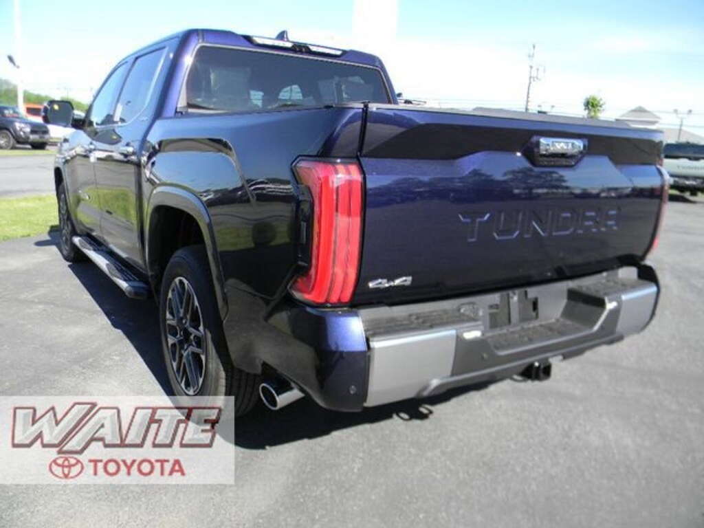 New 2026 Toyota Tundra Limited LIMITED CREWMAX 5.5