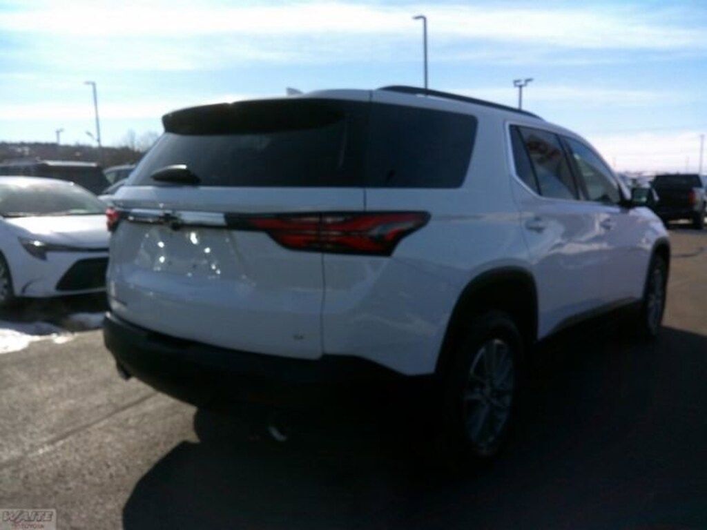 Used 2023 Chevrolet Traverse LT Cloth w/1LT SUV