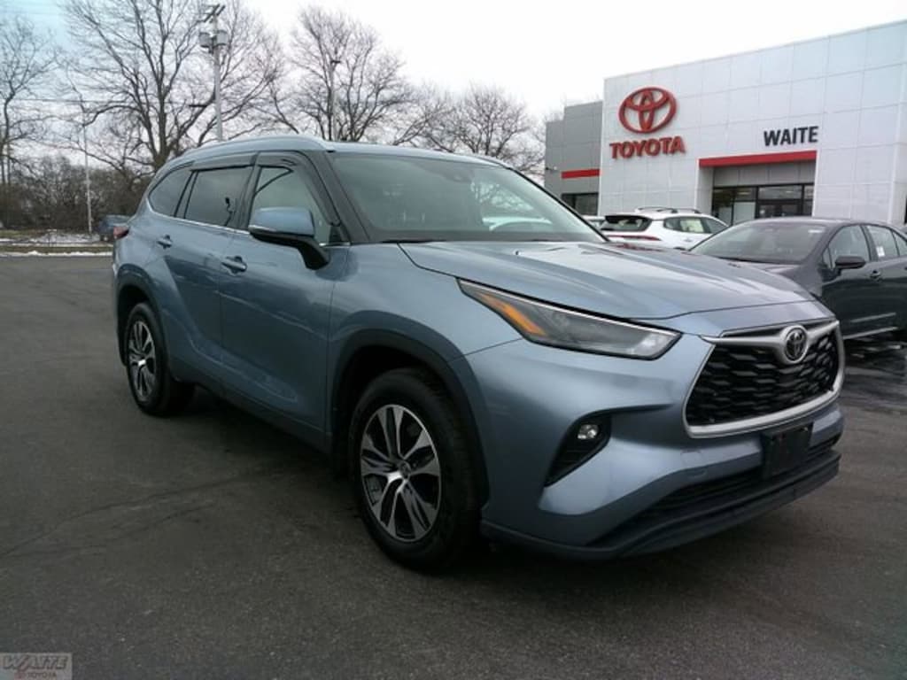 Used 2022 Toyota Highlander XLE SUV