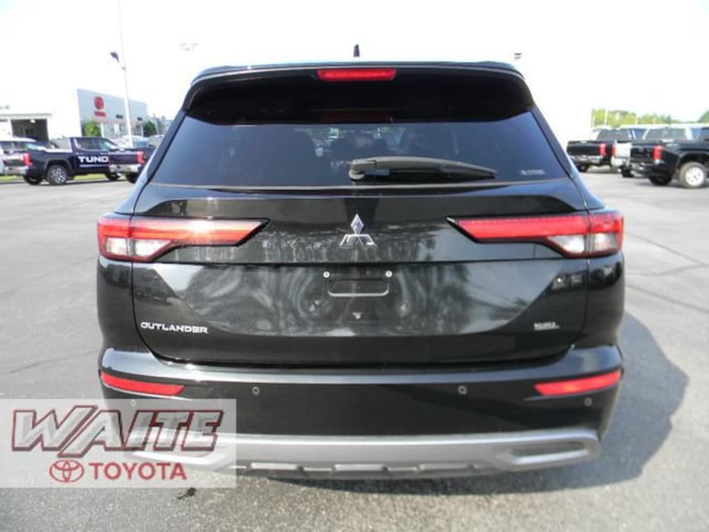 Used 2022 Mitsubishi Outlander SEL CUV