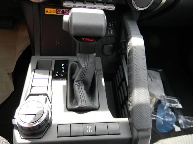 2026 Toyota 4Runner TRD Off-Road - Photo 15