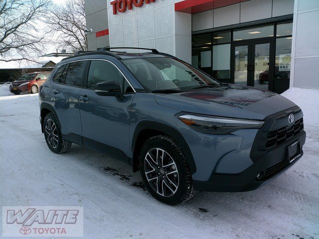 2026 Toyota Corolla Cross XLE's photo