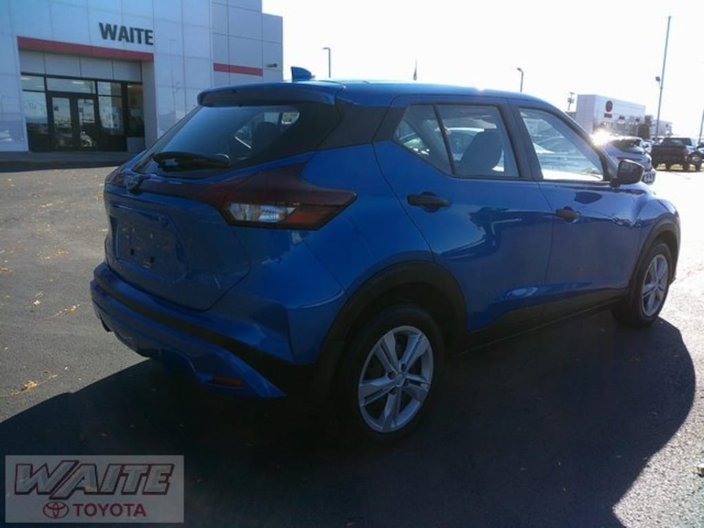 Used 2024 Nissan Kicks S SUV