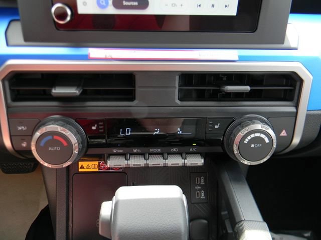 2026 Toyota 4Runner TRD Off-Road - Photo 13