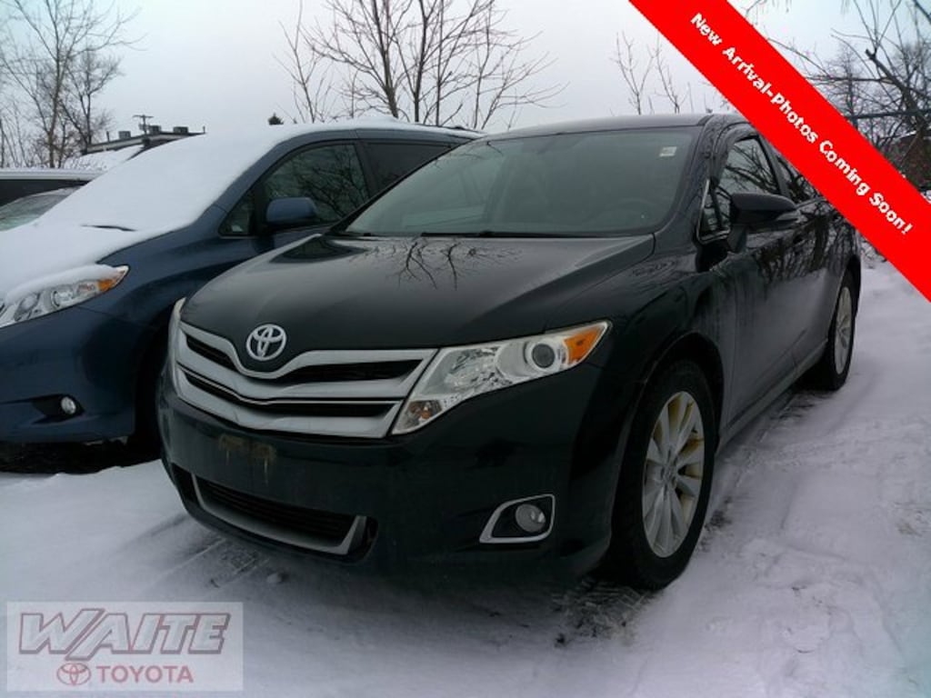 Used 2015 Toyota Venza LE SUV