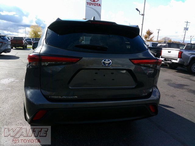 2021 Toyota Highlander Hybrid XLE photo 3