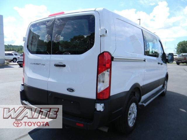 1FTBR1Y82SKA72145