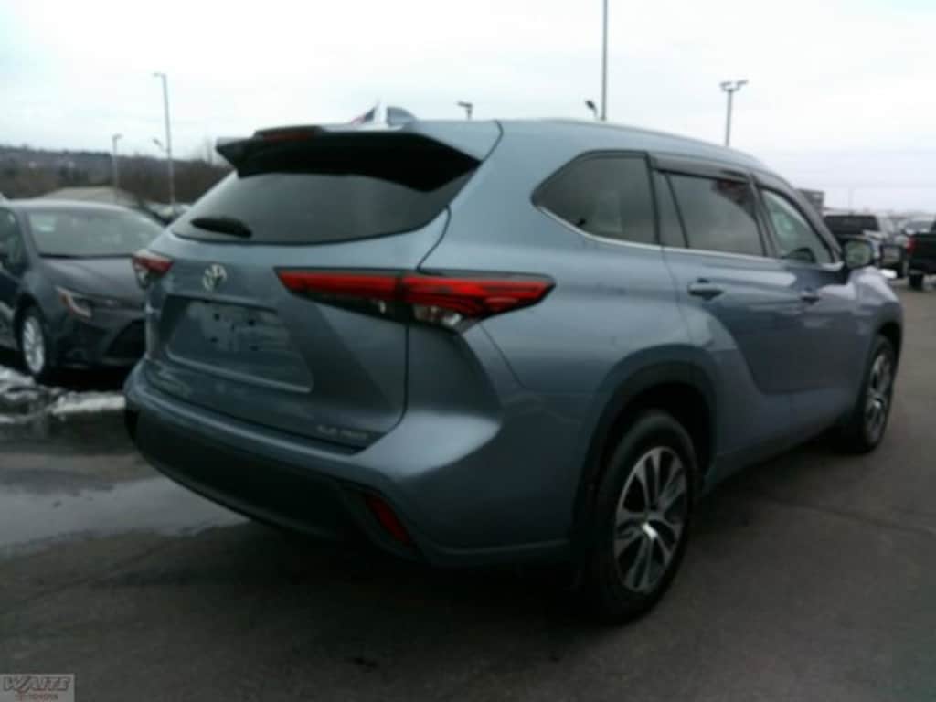 Used 2022 Toyota Highlander XLE SUV