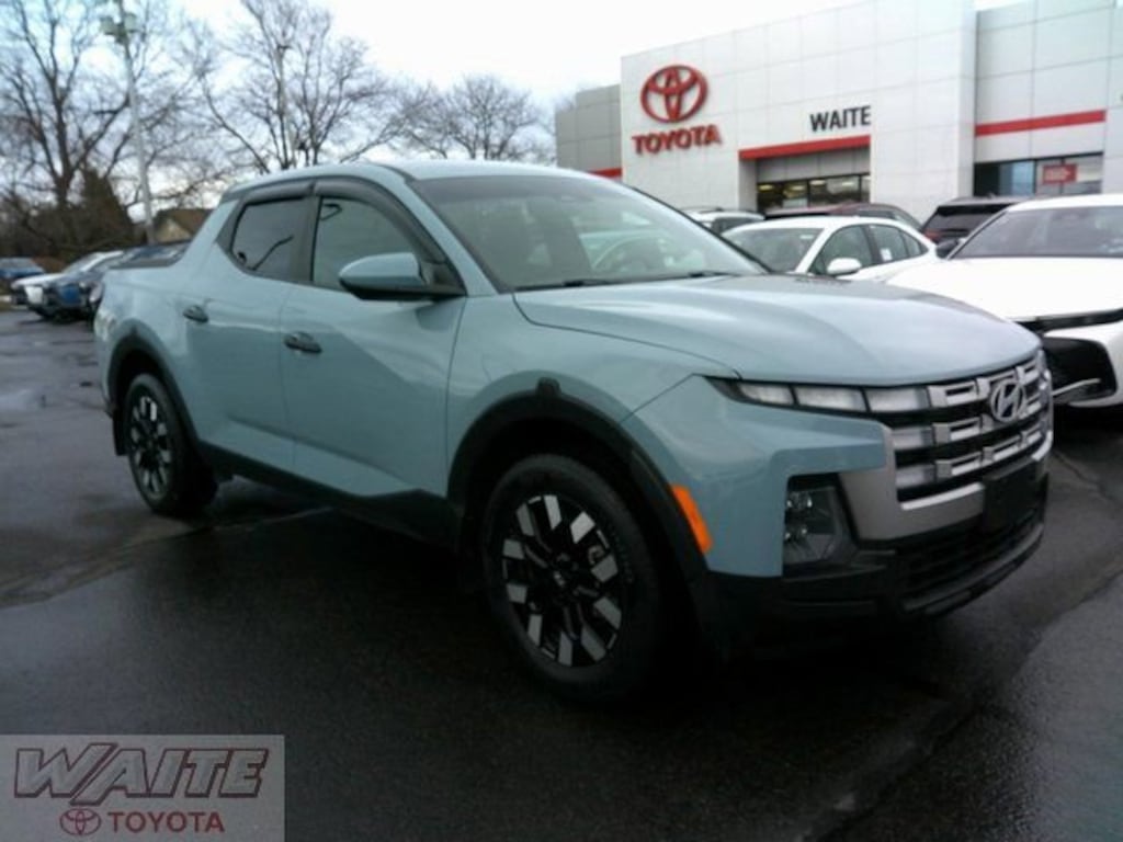 Used 2025 Hyundai Santa Cruz SE Truck Crew Cab