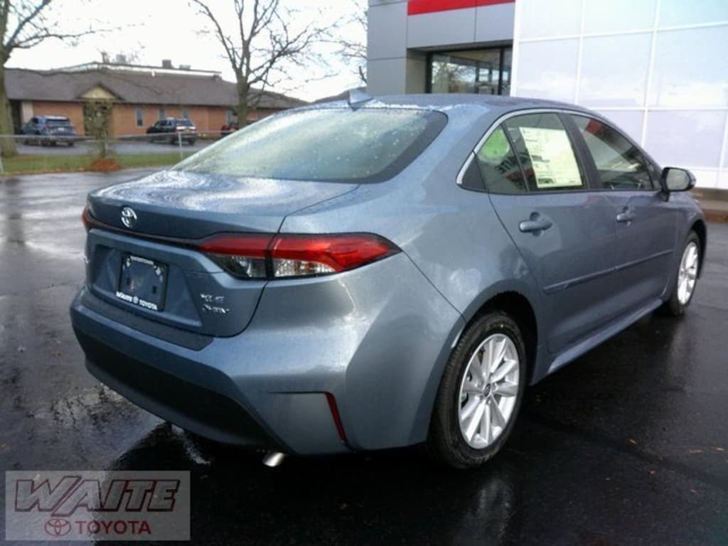 New 2026 Toyota Corolla Hybrid XLE XLE SEDAN