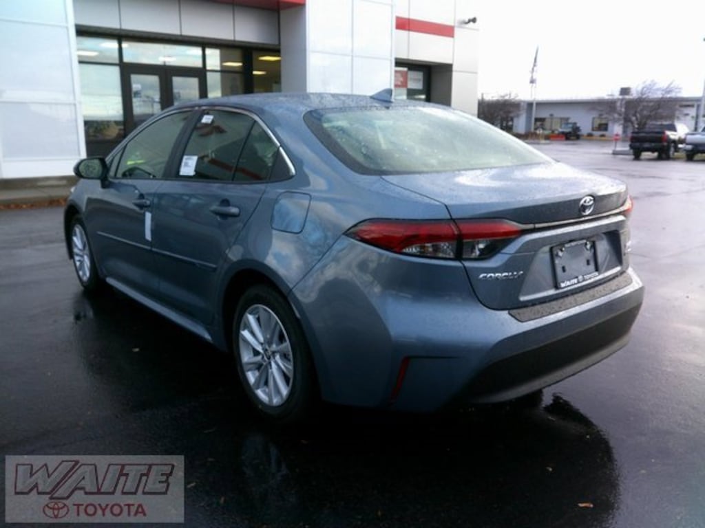 New 2026 Toyota Corolla Hybrid XLE XLE SEDAN