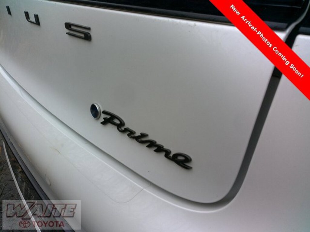 Used 2024 Toyota Prius Prime XSE Hatchback