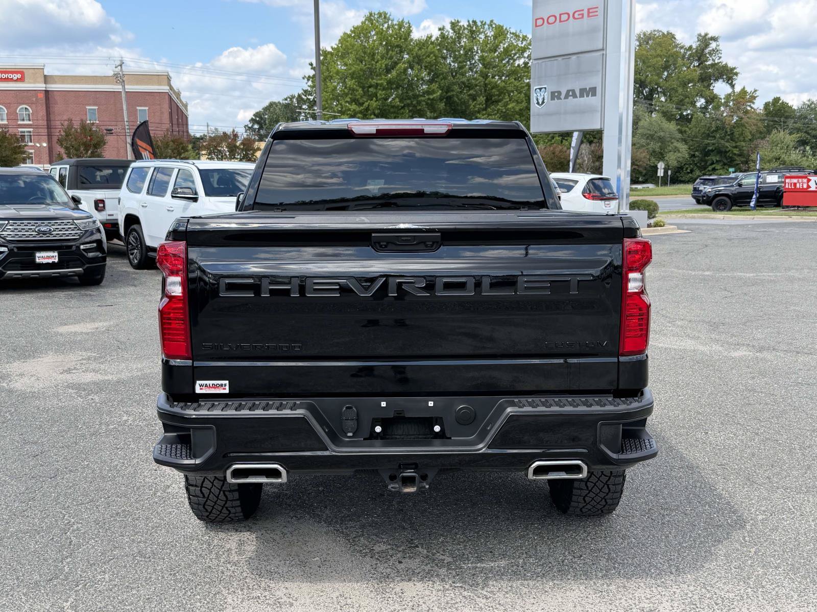 Used 2024 Chevrolet Silverado 1500 Custom Trail Boss 4WD Crew Cab 147 Custom Trail Boss