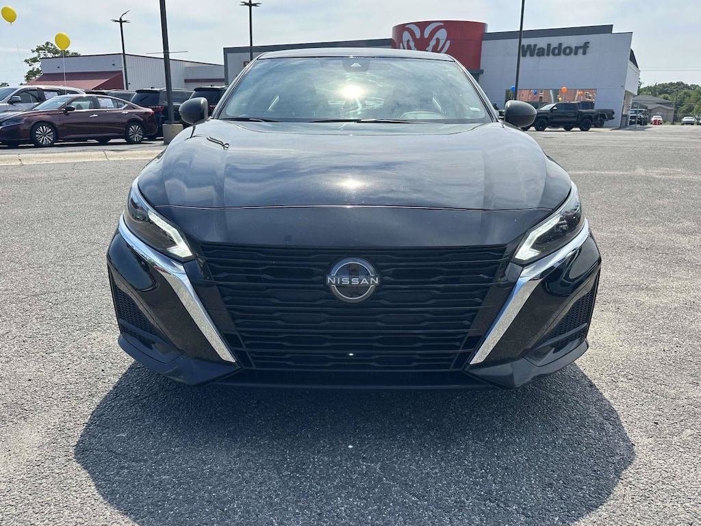Used 2024 Nissan Altima 2.5 SV Sedan