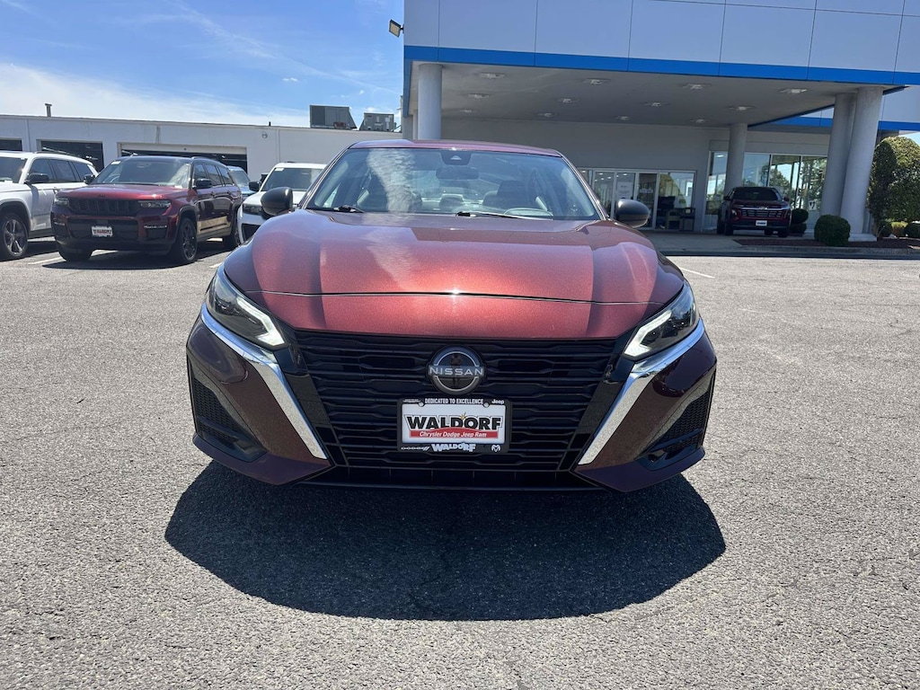 Used 2024 Nissan Altima 2.5 SV Sedan
