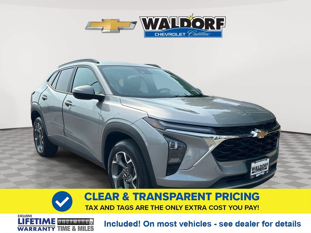 Used 2025 Chevrolet Trax LT FWD LT
