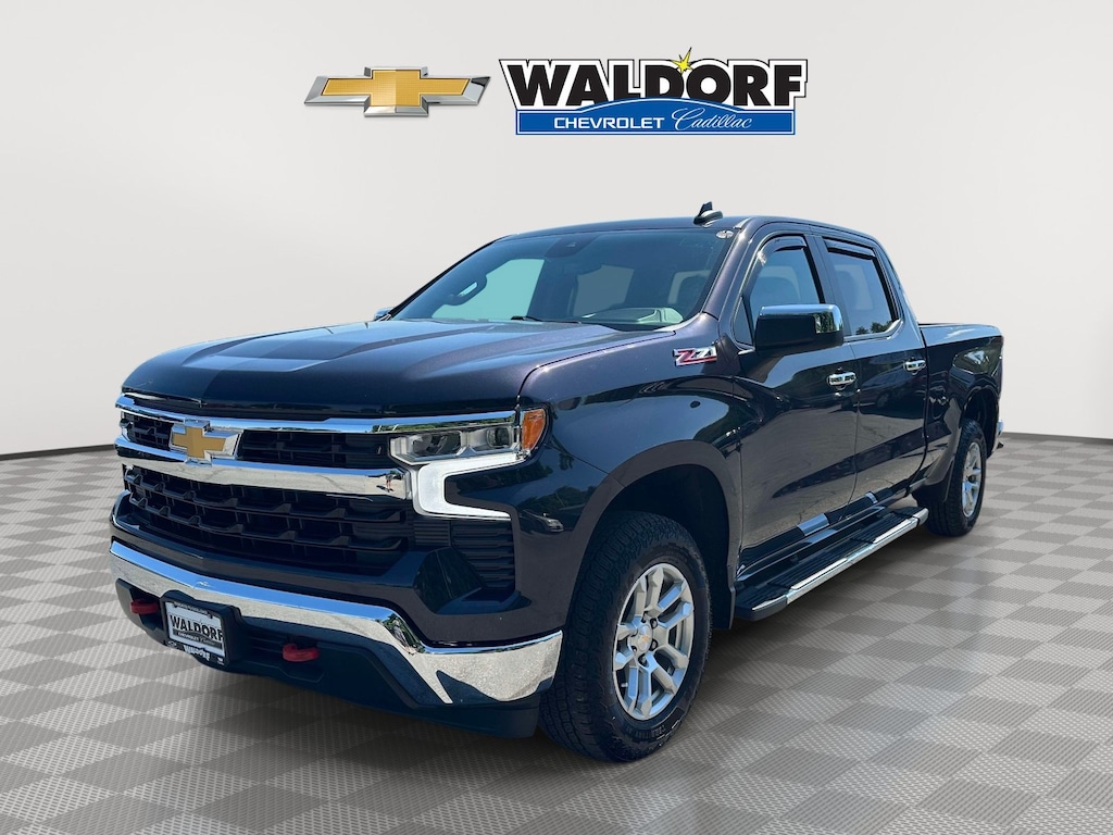 Used 2024 Chevrolet Silverado 1500 LT 4WD Crew Cab 157 LT