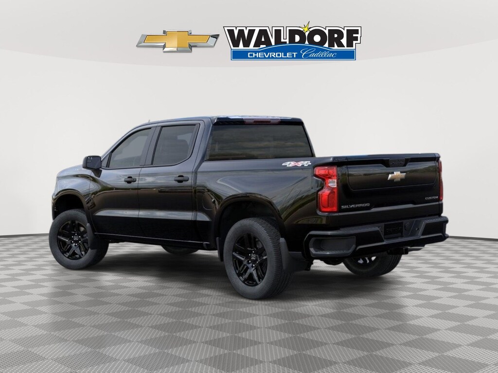 New 2026 Chevrolet Silverado 1500 Custom 4WD Crew Cab 147 Custom