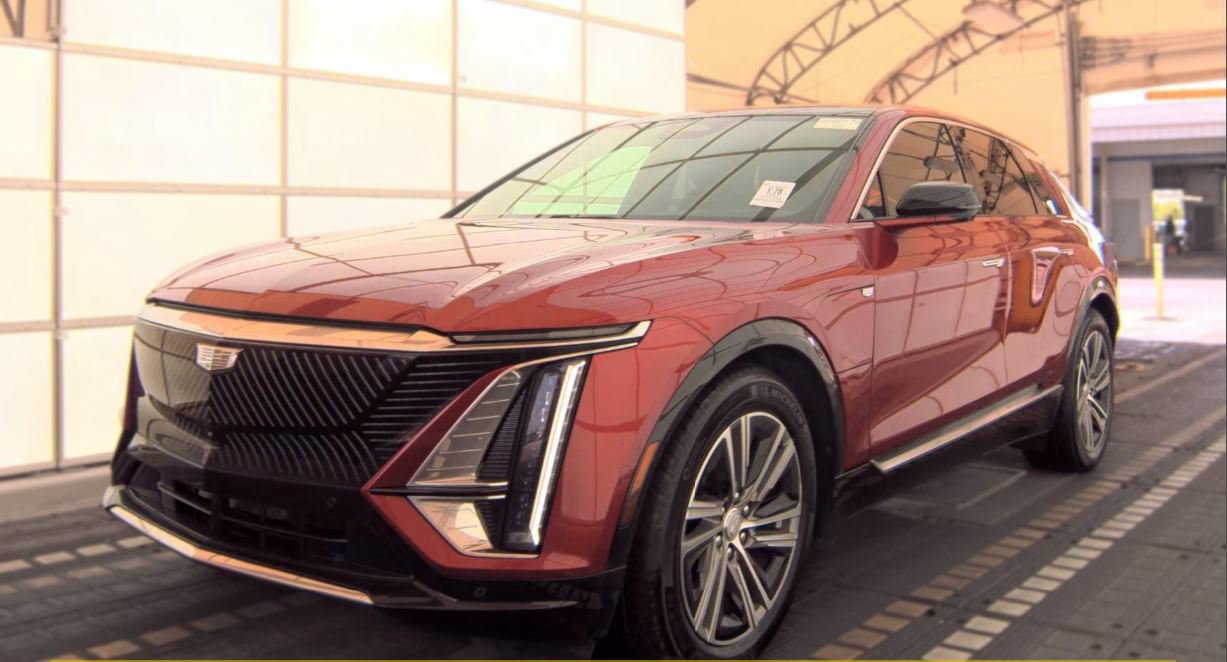  Cadillac Lyriq