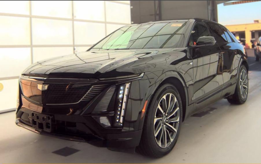  Cadillac Lyriq