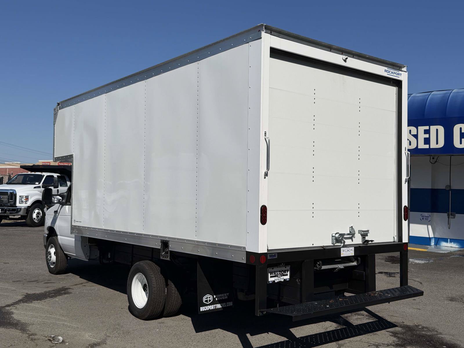 New 2027 Ford E-Series Cutaway E-450 DRW 176 WB