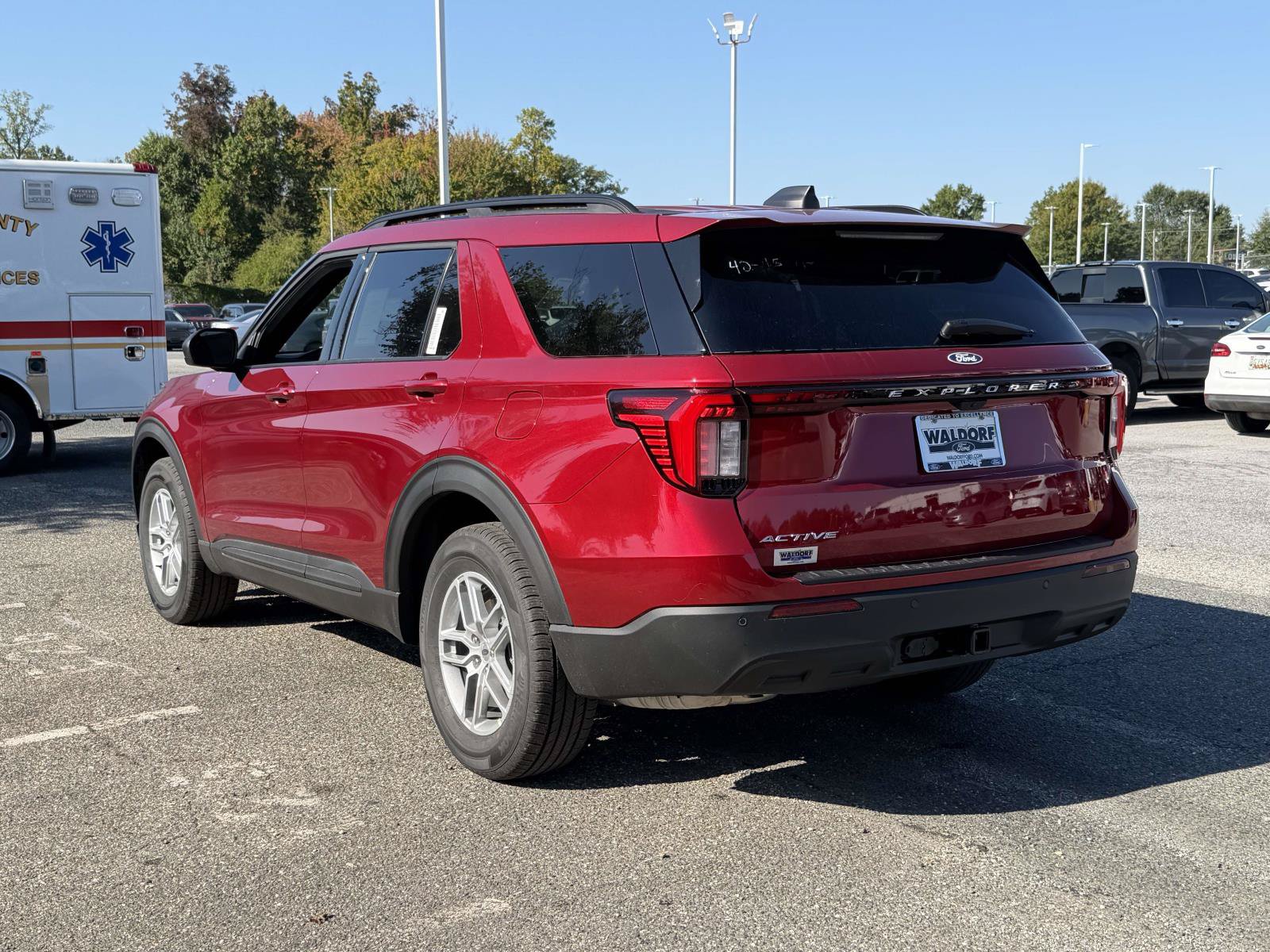 New 2027 Ford Explorer Active w/200A Pkg Active w/200A Pkg 4WD