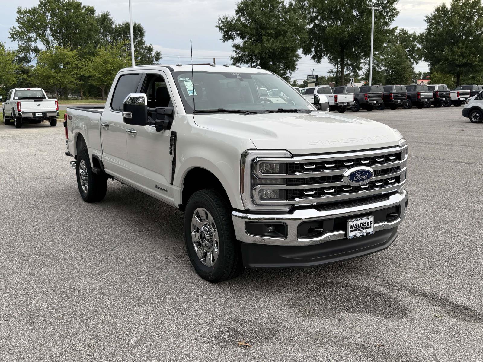 New 2026 Ford Super Duty F-350 SRW LARIAT LARIAT 4WD Crew Cab 6.75 Box