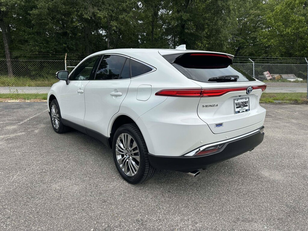 Used 2023 Toyota Venza