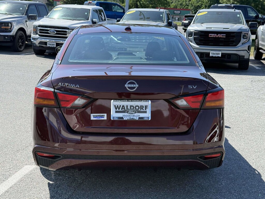 Used 2024 Nissan Altima 2.5 SV Sedan