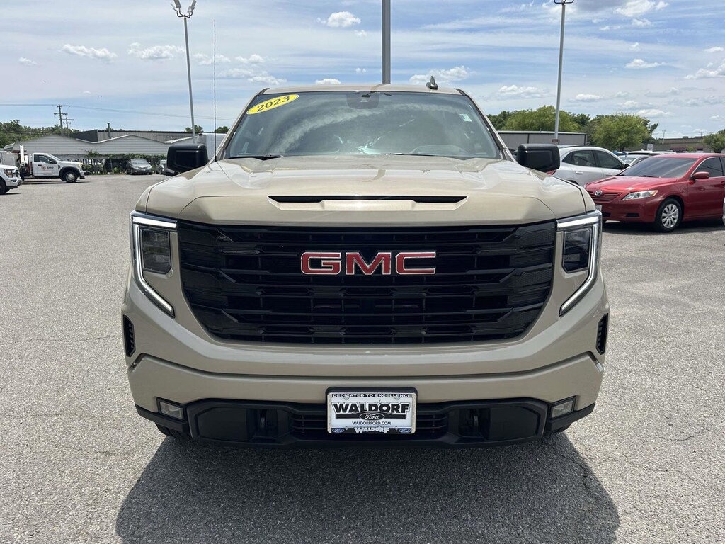 Used 2023 GMC Sierra 1500 Elevation 4WD Crew Cab 147 Elevation w/3VL