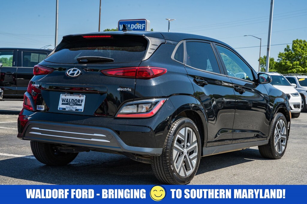Used 2023 Hyundai Kona Electric SEL SEL FWD